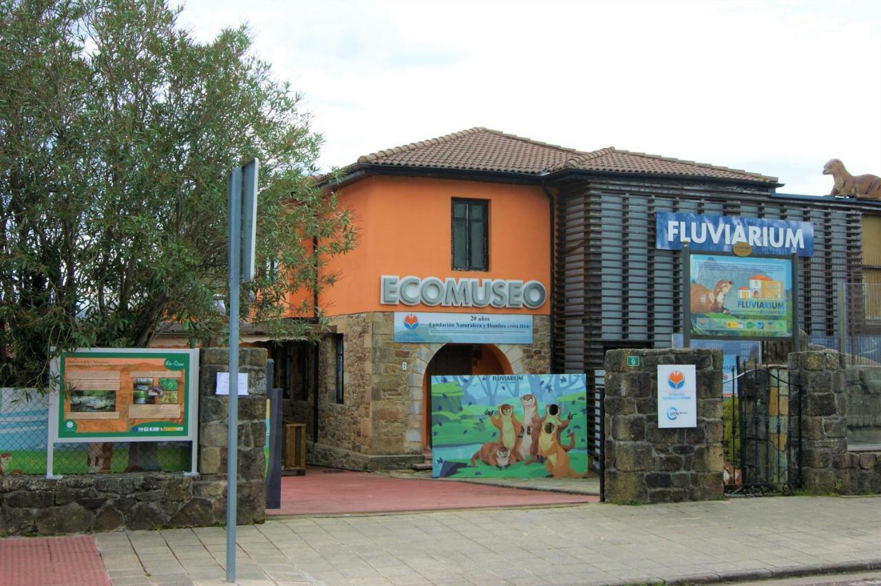 Hostal Lierganes Fluviarium Rooms Esterno foto