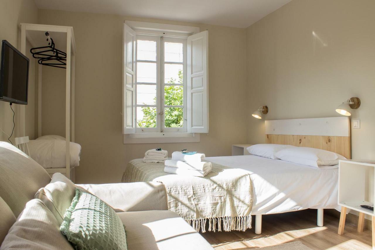 Hostal Lierganes Fluviarium Rooms Esterno foto